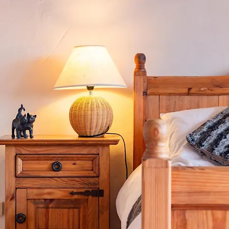 בית נופש La Maison 1786 - Grand Jardin Et Jacuzzi Mansonville