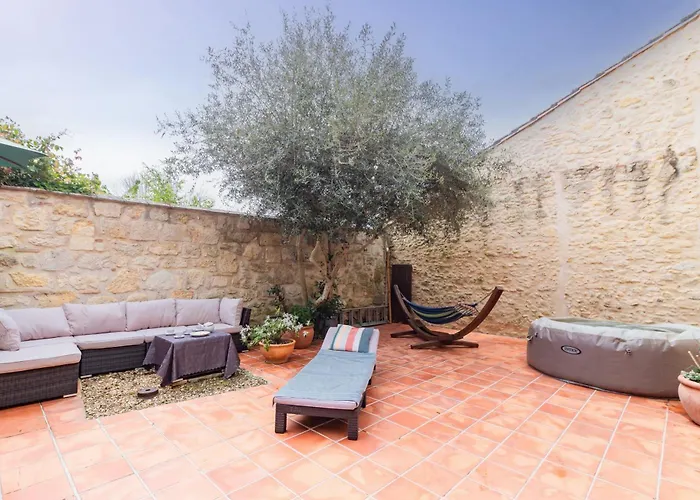 La Maison 1786 - Grand Jardin Et Jacuzzi Semesterbostad *